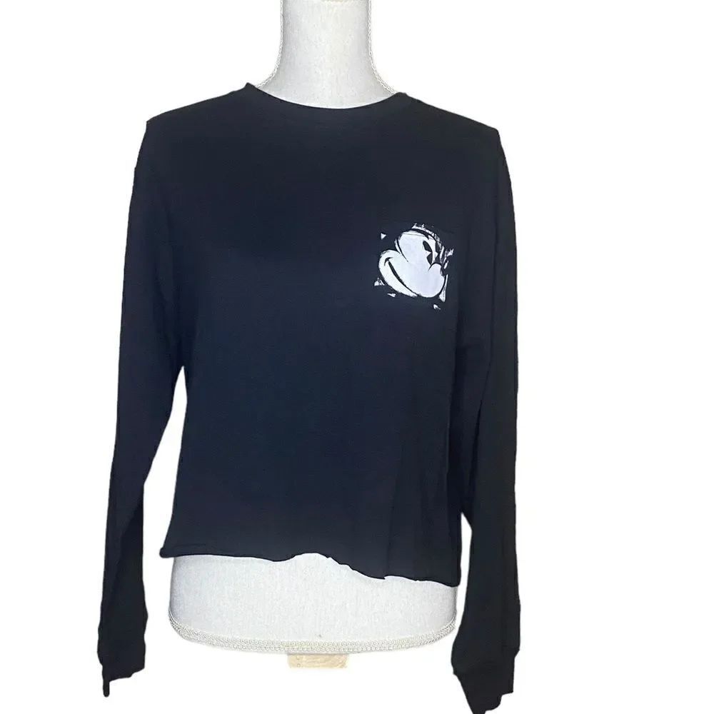 Disney Mickey Mouse Wm’s Sz Med Black White Pocket Mickey Long Sleeve T Shirt